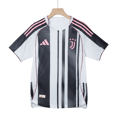 Juventus Home Player Version Jersey 2025/26