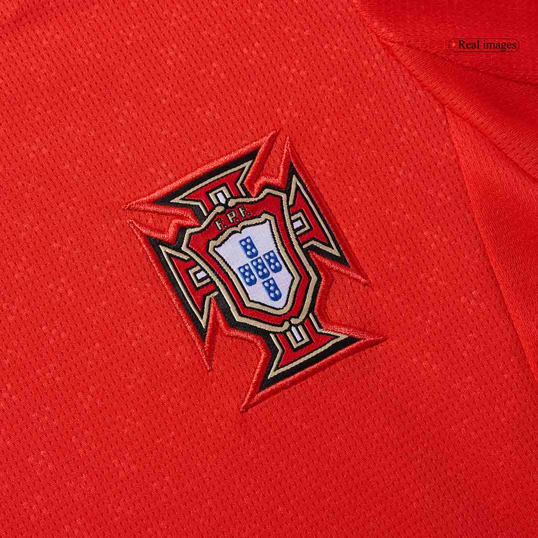 RONALDO #7 Πορτογαλία Ποδόσφαιρο Τζέρσεϊ στο σπίτι Γυναικεία προσαρμοσμένη μπλούζα 2025