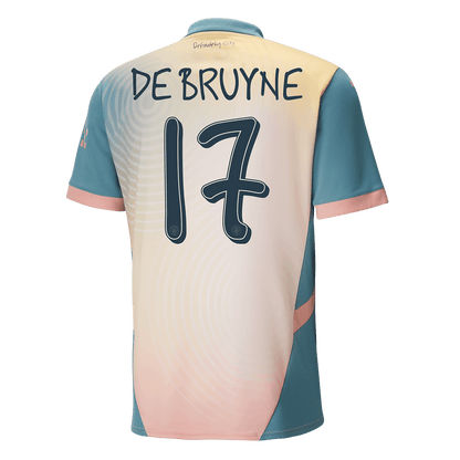 DE BRUYNE #17 Μάντσεστερ Σίτι Ποδοσφαιρική φανέλα Τέταρτη εκτός έδρας Προσαρμοσμένη φανέλα «Definitely City» 2024/25