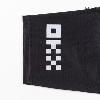 Παιδική φανέλα ποδοσφαίρου Manchester City εκτός έδρας (φανέλα+σορτς+κάλτσες) 2025/26 μαύρη